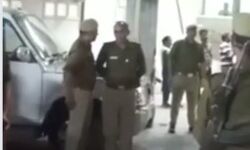 ट्रैक्टर ट्राली की टक्कर से कार सवार एक्स सीओ की मौत- बेटा गंभीर