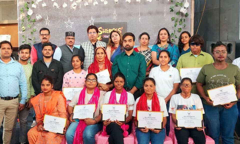 एसिड अटैक सरवाइवर्स को MSG से मिला महिला योद्धा सम्मान