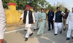 डिम्पल के नामांकन से शिवपाल ने बनाई दूरी - शिवपाल को लेकर चर्चाएं तेज