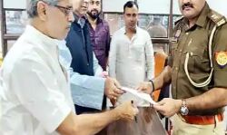 सपा प्रवक्ता को पकड़ने में पुलिस के छूट रहे पसीने-लगातार बदल रही लोकेशन