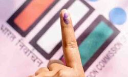 गुजरात में दूसरे चरण के लिए इतने उम्मीदवारों ने भरे नामांकन पत्र गुजरात में दूसरे चरण के लिए इतने उम्मीदवारों ने भरे नामांकन पत्र