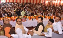 डिप्टी CM सहित मंत्रियों ने किया सम्बोधित- बोले दोगुनी वोटों से जीतेगी BJP डिप्टी CM सहित मंत्रियों ने किया सम्बोधित- बोले दोगुनी वोटों से जीतेगी BJP