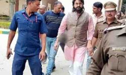 मुख्तार अंसारी का एमएलए बेटा अदालत में पेश- भेजा गया अब जेल