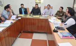 बैठक में बोले DM- बिना अनुमति के खतौली विधानसभा में न की जाये जनसभा बैठक में बोले DM- बिना अनुमति के खतौली विधानसभा में न की जाये जनसभा