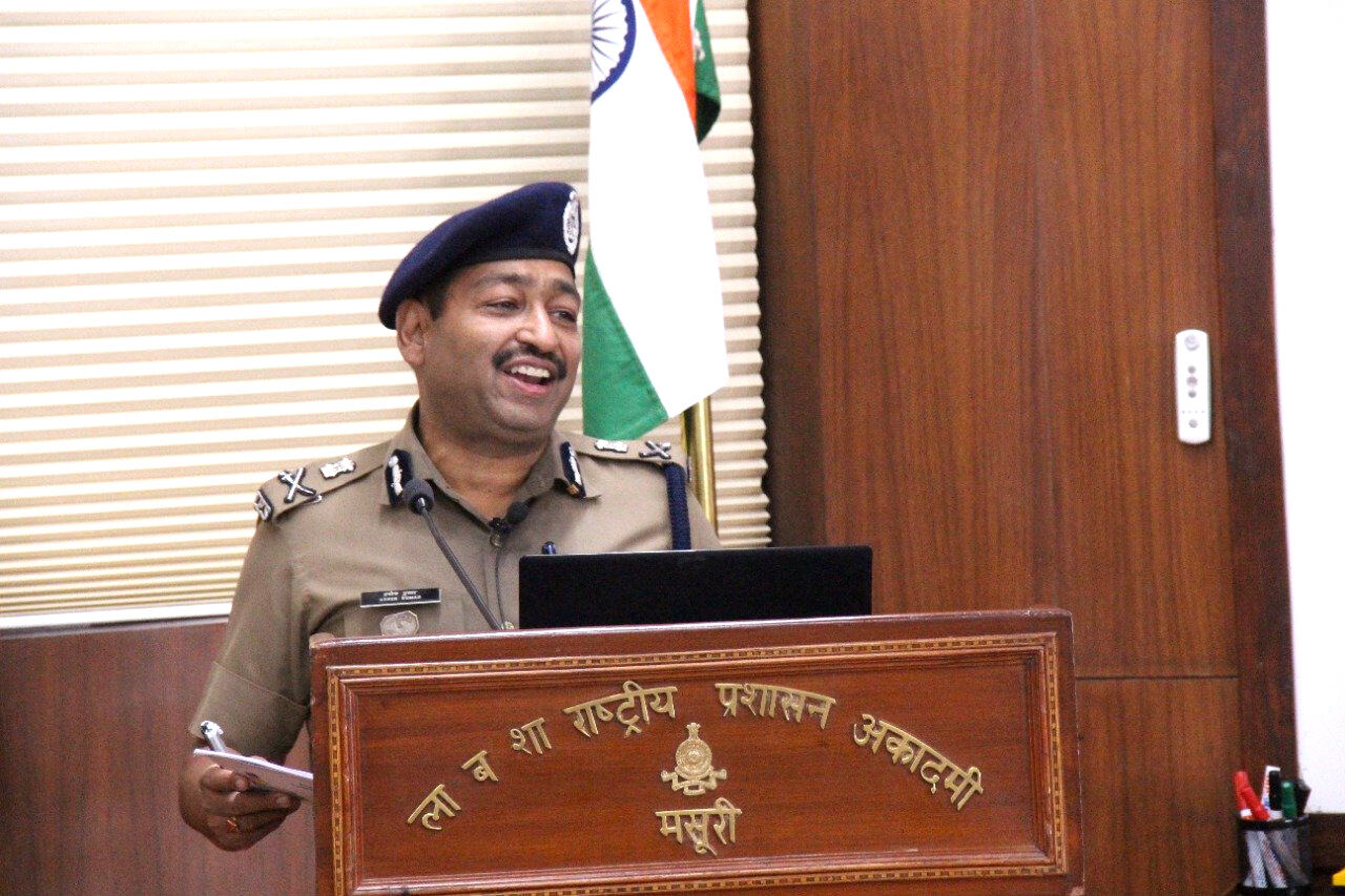 उत्तराखंड में स्मार्ट पुलिसिंग- DGP खुद भी करते हैं समस्याओं का समाधान