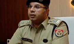 लापरवाही पर गिरी गाज-एसएसपी ने बदल दिए 10 थानेदार लापरवाही पर गिरी गाज-एसएसपी ने बदल दिए 10 थानेदार