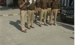 छावनी बनाकर गैंगस्टर की 45 लाख की संपत्ति कुर्क- की थी करोड़ों की ठगी छावनी बनाकर गैंगस्टर की 45 लाख की संपत्ति कुर्क- की थी करोड़ों की ठगी