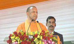 भाजपा, ट्रिपल इंजन की सरकार सरपट दौड़ायेगी विकास का इंजन: योगी भाजपा, ट्रिपल इंजन की सरकार सरपट दौड़ायेगी विकास का इंजन: योगी