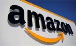 सड़कों पर उतरे अमेजन के कर्मचारी सड़कों पर उतरे अमेजन के कर्मचारी