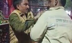 बीच सड़क खाकी की फजीहत- पैसों के बंटवारे को भिड़े होमगार्ड्स