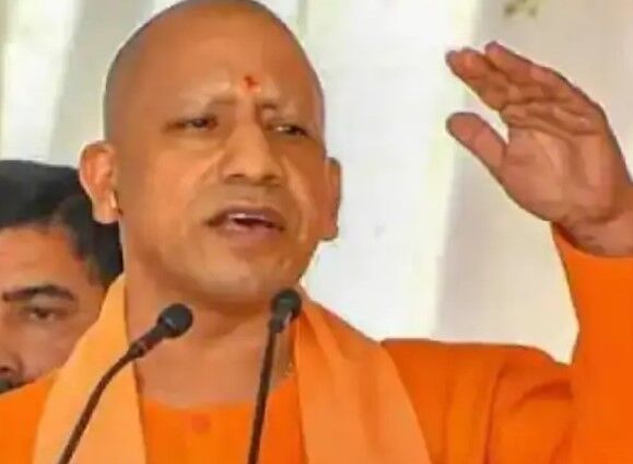 चर्चित नेता के करीबी के बिगड़े बोल- योगी जी को कह डालें ऐसे बोल..