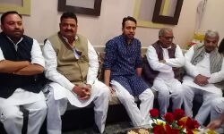 खतौली उपचुनाव- जयंत चौधरी ने सपा नेताओं से की चर्चा- मांगा सहयोग