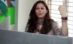 लो जी वोट देने गये सीएम पद के कैंडिडेट अपनी आईडी ही घर छोड़ आए लो जी वोट देने गये सीएम पद के कैंडिडेट अपनी आईडी ही घर छोड़ आए