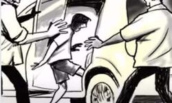 स्कूल जा रहे 5 साल के बालक का अपहरण- पुलिस की वर्दी में थे बदमाश स्कूल जा रहे 5 साल के बालक का अपहरण- पुलिस की वर्दी में थे बदमाश