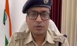 पुलिस महकमे में फेरबदल- दो थानेदारों का गैर जनपद तबादला-कई लाईन हाजिर पुलिस महकमे में फेरबदल- दो थानेदारों का गैर जनपद तबादला-कई लाईन हाजिर