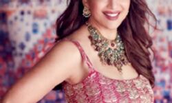 ओटीटी प्लेटफार्म पर इस साल आयीं बेहतरीन फिल्में व वेब सीरीज