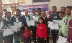 शिविर में रक्तदान कर किया महादान- कमाया पुण्य शिविर में रक्तदान कर किया महादान- कमाया पुण्य