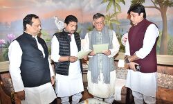 जेल से छूटे तो नाहिद हसन ने ली एमएलए पद की शपथ