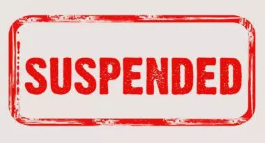 लापरवाही पर दो अधिकारी निलंबित- एक सेवा से पृथक लापरवाही पर दो अधिकारी निलंबित- एक सेवा से पृथक