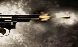 अज्ञात अपराधियों ने सुषमा बड़ाईक को गोली मारकर किया घायल