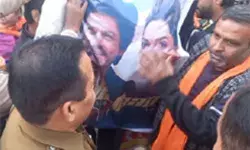 अब यहाँ भी हुआ पठान का उग्र विरोध