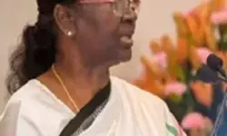 राष्ट्रपति का भावुक अंदाज में जेल से कैदियों की संख्या कम करने का सुझाव राष्ट्रपति का भावुक अंदाज में जेल से कैदियों की संख्या कम करने का सुझाव