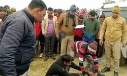 खेत पर रखवाली को गए किसान की चाकू से गोदकर हत्या खेत पर रखवाली को गए किसान की चाकू से गोदकर हत्या