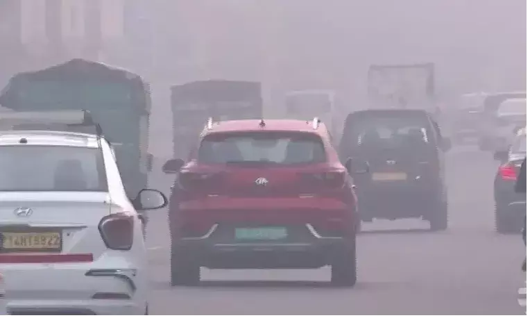 ठंड के तेवर तल्ख- घना कोहरा बना हादसों का सबब ठंड के तेवर तल्ख- घना कोहरा बना हादसों का सबब