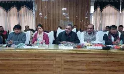 मंत्री संजीव बालियान ने अधिकारियो के संग की समीक्षा बैठक