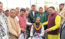 मुज़फ्फरनगर के दिव्यांगजनो को ट्राईसाइकल की गई वितरित- खिल उठे चेहरे