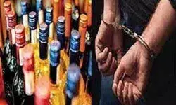 8 कार्टन विदेशी शराब बरामद, इतने गिरफ्तार 8 कार्टन विदेशी शराब बरामद, इतने गिरफ्तार