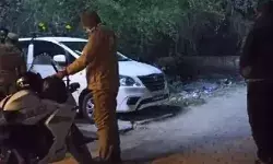 होटल में बर्थडे मनाने गया युवक खिड़की से गिरा- गर्लफ्रेंड अरेस्ट होटल में बर्थडे मनाने गया युवक खिड़की से गिरा- गर्लफ्रेंड अरेस्ट