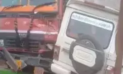 भाकियू प्रदेश उपाध्यक्ष की कार की ट्रक से टक्कर- 3 लोग हुए घायल भाकियू प्रदेश उपाध्यक्ष की कार की ट्रक से टक्कर- 3 लोग हुए घायल