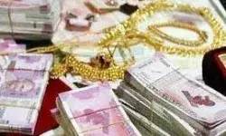 चौकीदारों को बनाया बंधक बदमाश लेकर भागे लाखों के जेवरात और नगदी चौकीदारों को बनाया बंधक बदमाश लेकर भागे लाखों के जेवरात और नगदी