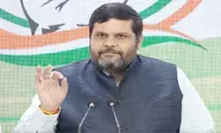 दूध के दाम बढ़ाकर मोदी ने दिया जनता को उपहार- कांग्रेस दूध के दाम बढ़ाकर मोदी ने दिया जनता को उपहार- कांग्रेस