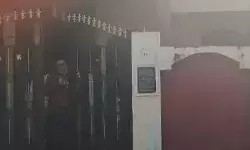 युवती को बंधक बनाकर की लूटपाट- जांच के बाद दरोगा व सिपाही निलम्बित युवती को बंधक बनाकर की लूटपाट- जांच के बाद दरोगा व सिपाही निलम्बित