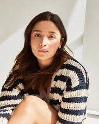 आलिया ने दिखाई सभी यादगार पहलों की अनदेखी झलक