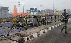 क्रिकेटर ऋषभ पंत की कार डिवाइडर से टकराई - हुए घायल