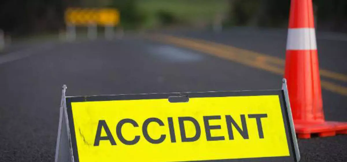 सड़क दुर्घटना में एक व्यक्ति की हुई मौत- मचा कोहराम