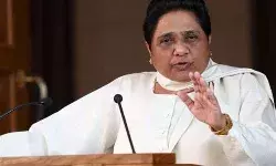 आरक्षण के संवैधानिक उत्तरदायित्व के प्रति सिर्फ बसपा ईमानदार- मायावती आरक्षण के संवैधानिक उत्तरदायित्व के प्रति सिर्फ बसपा ईमानदार- मायावती