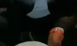 बिना दावत के खाना खाने पहुंचा छात्र- धुलवाये बर्तन- वीडियो हुई वायरल बिना दावत के खाना खाने पहुंचा छात्र- धुलवाये बर्तन- वीडियो हुई वायरल