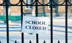 कलेक्टर के आदेश पर अब यहां भी पड़ी 5 जनवरी तक छुट्टी कलेक्टर के आदेश पर अब यहां भी पड़ी 5 जनवरी तक छुट्टी