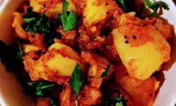 सब्जी में मांस का टुकड़ा मिलने पर इतने लोगों की हुई सेवाएं समाप्त सब्जी में मांस का टुकड़ा मिलने पर इतने लोगों की हुई सेवाएं समाप्त