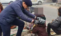 पुलिस के मानवतावादी चेहरे से बच्चों को ठंड से मिली निजात तो बोले....