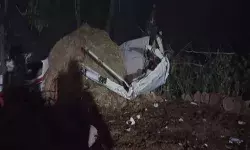 मंदिर के शिखर से टकराया ट्रेनी विमान- हुआ दुर्घटनाग्रस्त- पायलट की मौत