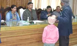 DM-SP ने सुनी फ़रियाद- 6 शिकायतों का किया गया मौके पर समाधान DM-SP ने सुनी फ़रियाद- 6 शिकायतों का किया गया मौके पर समाधान