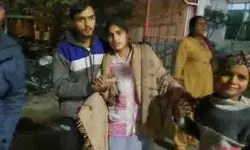 चौराहे पर युवाओं की दारू पार्टी- विरोध पर महिलाओं के सिर किए लहूलुहान चौराहे पर युवाओं की दारू पार्टी- विरोध पर महिलाओं के सिर किए लहूलुहान