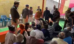 मिनिस्टर ने जेल में बंदियों को बांटे कम्बल व मोज़े- की यह अपील मिनिस्टर ने जेल में बंदियों को बांटे कम्बल व मोज़े- की यह अपील