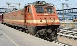 रेलवे स्टेशन पर हमला कर 31 लोगों को बनाया बंधक रेलवे स्टेशन पर हमला कर 31 लोगों को बनाया बंधक