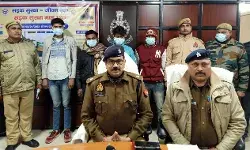 चैकिंग के दौरान पुलिस के हाथ लगे चार बैटरी चोर- माल भी हुआ बरामद चैकिंग के दौरान पुलिस के हाथ लगे चार बैटरी चोर- माल भी हुआ बरामद
